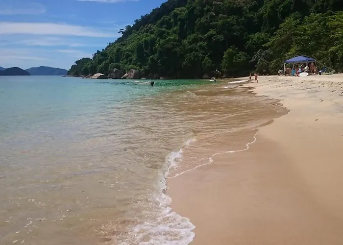 Apartamento com churrasqueira ar condicionado na Praia Grande Ubatuba